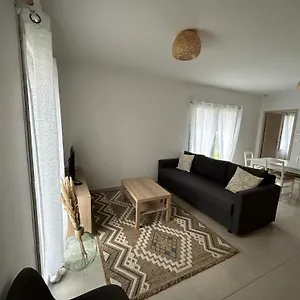 Appartement Avec Jardin, Chateauneuf-de-Galaure